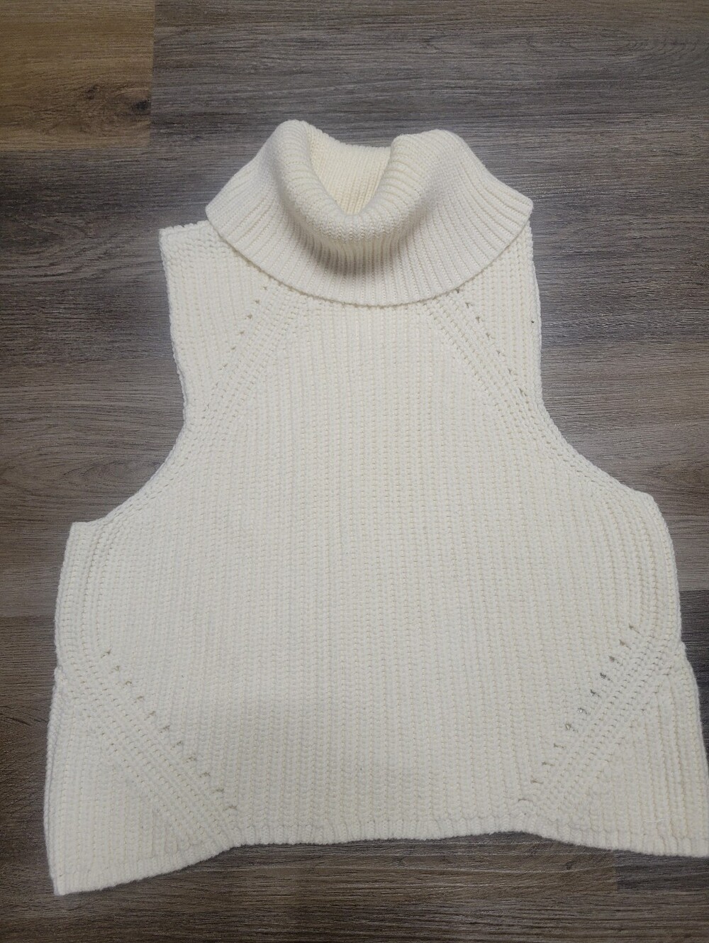 Scotch & Soda Cream Ribbed Sleeveless Turtleneck Sweater